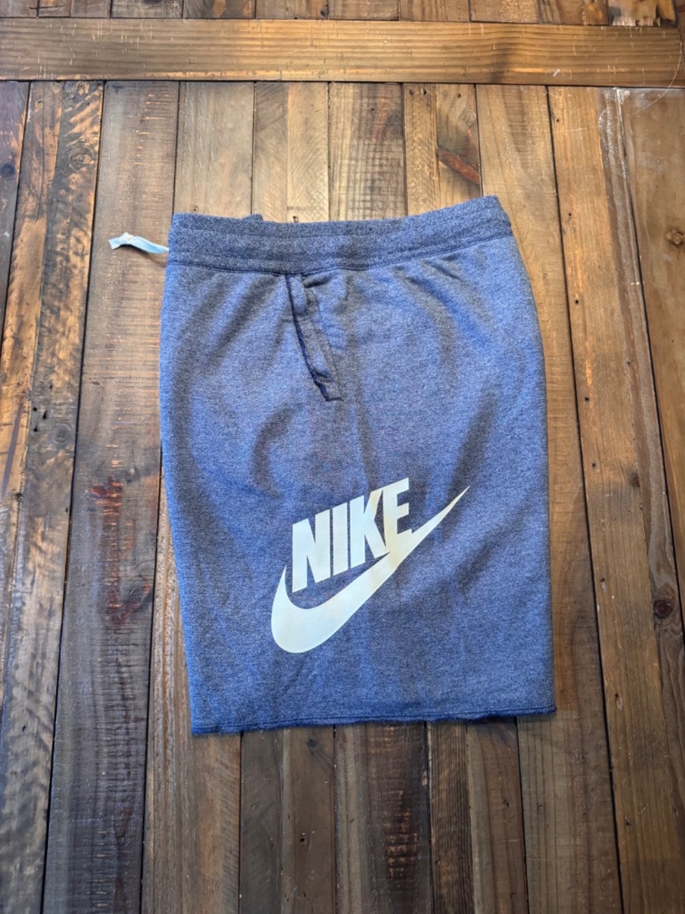 Nike French Terry Alumni Shorts. Size X-Large. Heather Blue Color - Picture 7 of 8